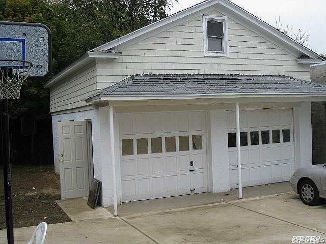 2nd image of 43 W Graham Avenue