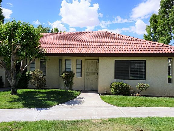 2nd image of 19251 Elm Dr