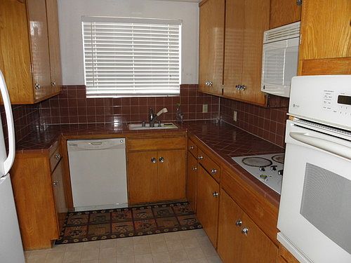 5th image of 233 Baltimore Way