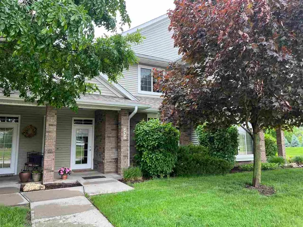 237 Brentwood Dr, Iowa City, IA 52245
