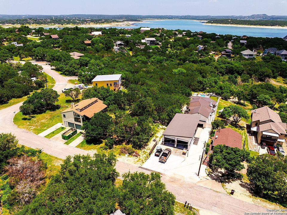 1st image of 1216 Lakebreeze LOT 2395
