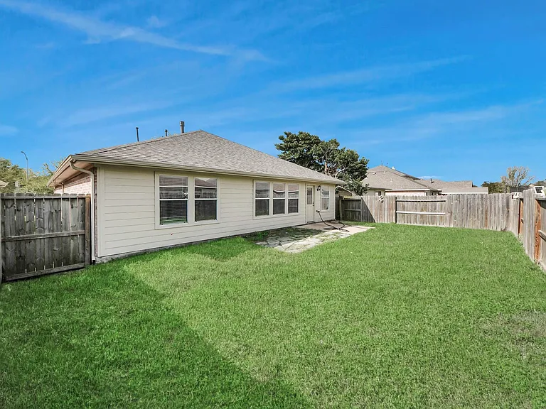 1818 Fergus Park Ct — Photo 8