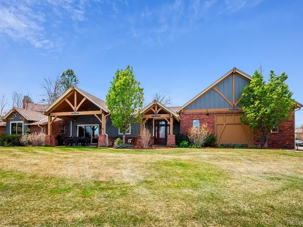 8830 W Bear Creek Drive, Lakewood, CO 80227