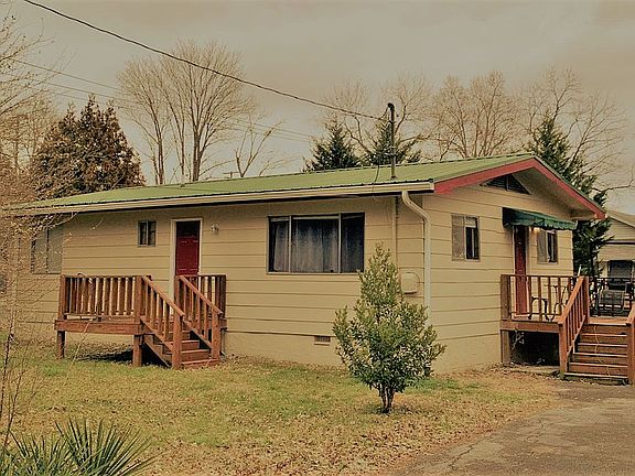 NEW PAINT+RAIN GUTTERS