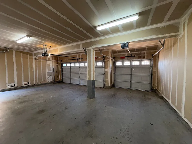 100 Mount Adams Cir — Photo 35