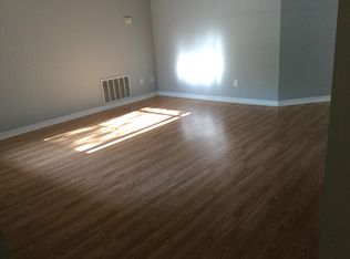 28 Regent Rd, Crestview, FL 32539