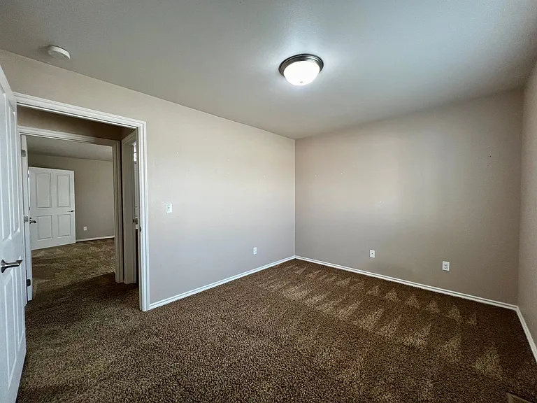 1006 S 91st Ave #2 — Photo 7