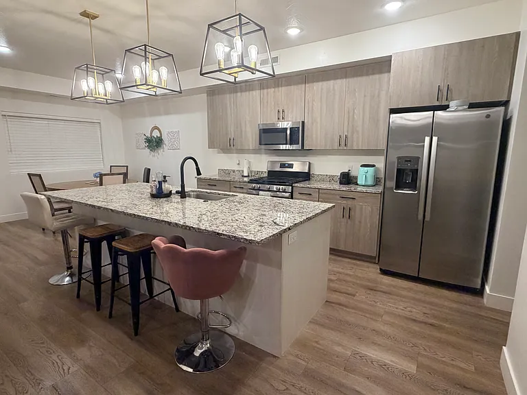 869 S 25 E — Photo 6