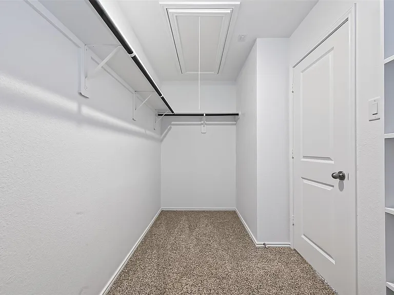 3030 Holland Lakes Dr — Photo 40