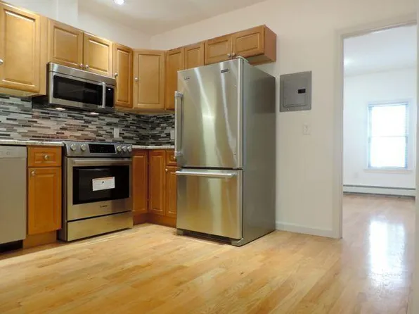 141 K St #1, Boston, MA 02127