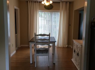 961 Oneida St, Joliet, IL 60435