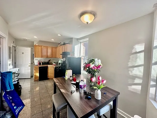 70 Joy St #9