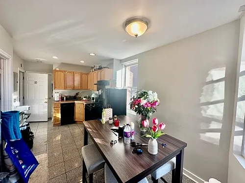 70 Joy St Photo 1