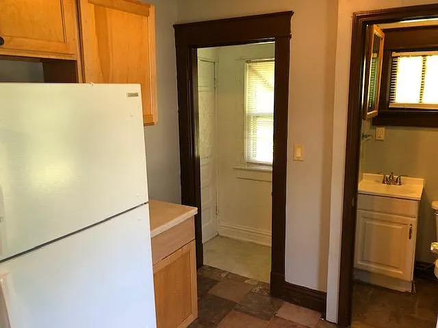 4920 College Ave — Photo 7