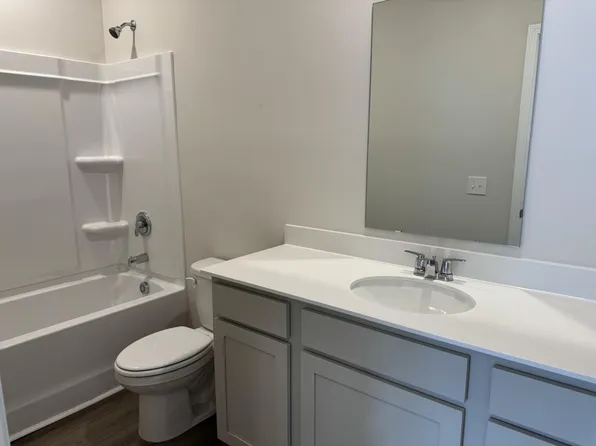 5089 Blackberry Ln, Ravenel, SC 29470