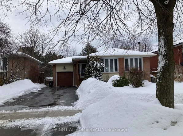 29 Rowatson Rd, Toronto, ON M1E 1K2