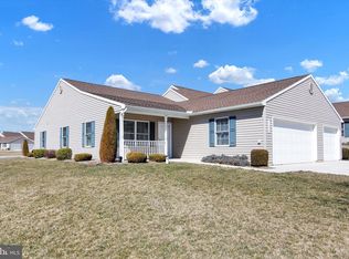 1398 Chami Dr #177, Spring Grove, PA 17362