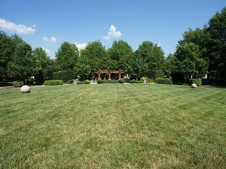 619 Cheltenham Ave — Photo 19