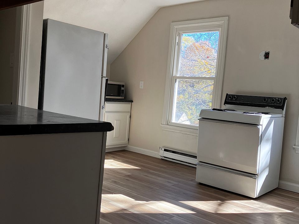 1st image of 15-19 Pleasant St