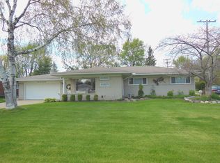 9168 Steep Hollow Dr, White Lake, MI