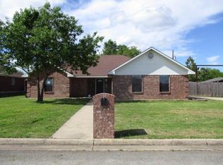 105 Springfield Dr, Cooper, TX 75432