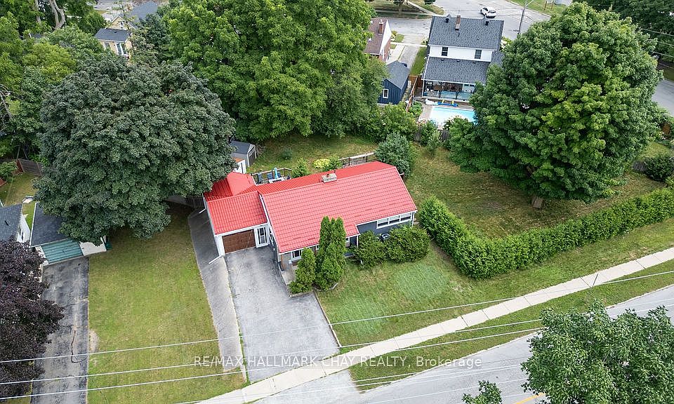 1st image of 325 Innisfil St