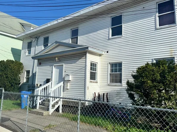 48-50 Manchester St Unit 2, Lawrence, MA 01841