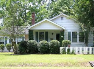 56 Magnolia Rd, Charleston, SC 29407