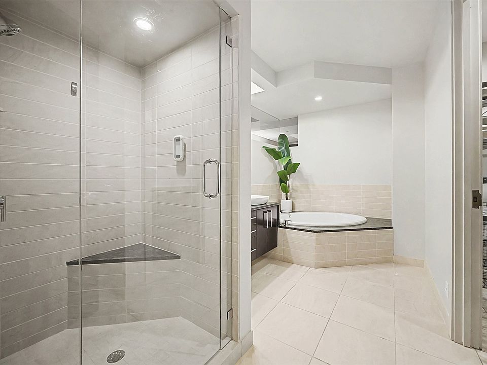 1st image of 2600 W 7th St APT 1505