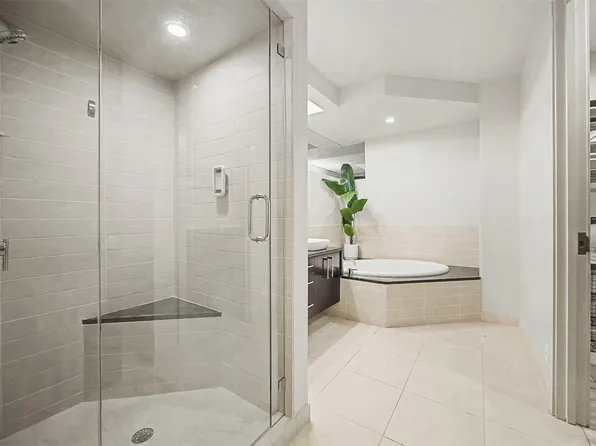 2600 W 7th St APT 1505, Fort Worth, TX 76107