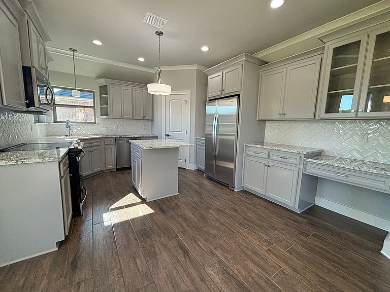 520 Half Moon Ct — Photo 4