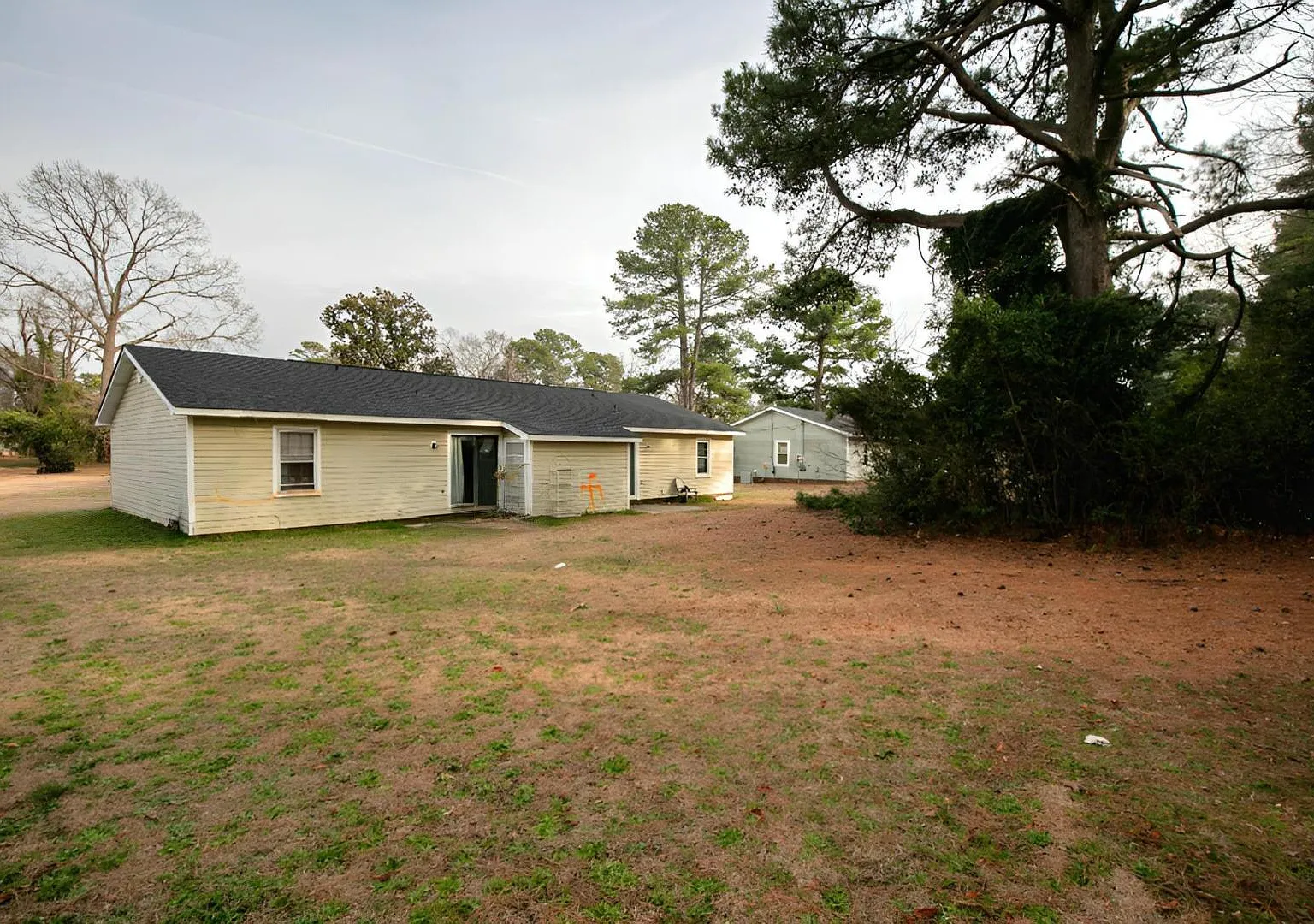 614 Miller Ave. — Photo 4