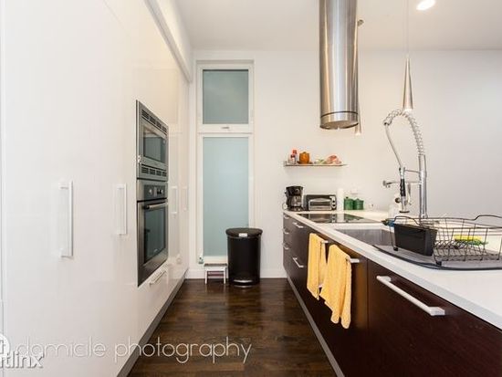 1718 W Le Moyne St #2, Chicago, IL 60622