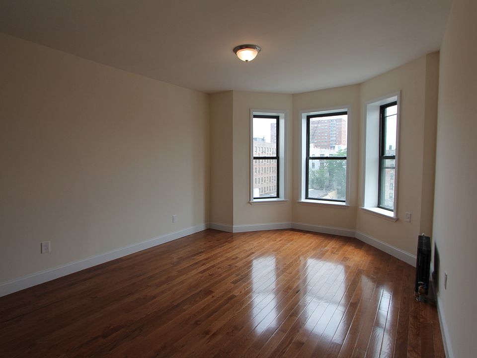 1st image of 152 Sherman Ave APT 51