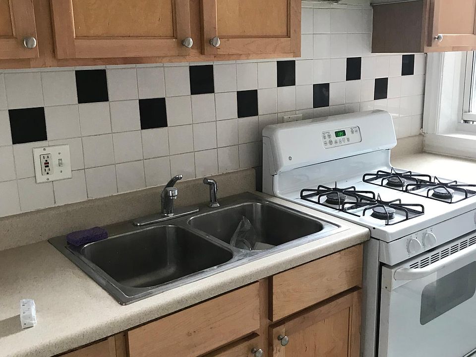 The kitchen again