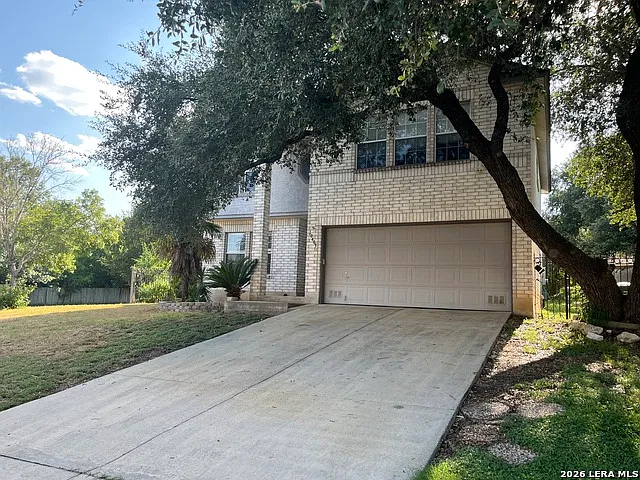 3 bed, 2.5 bath, 2039 sqft, $1,900 — Photo 3