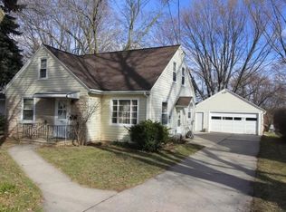 839 Ridge Rd, Green Bay, WI 54304