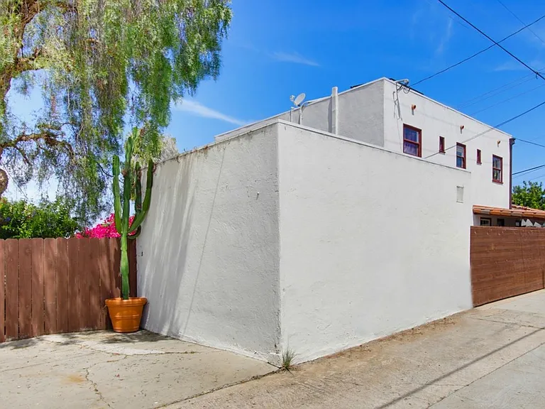 2615 Myrtle Ave — Photo 84