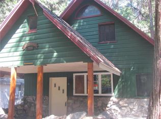 709 Cedar Ln, Crestline, CA 92325