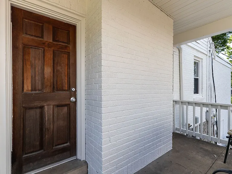2313 Sunset Pl — Photo 5