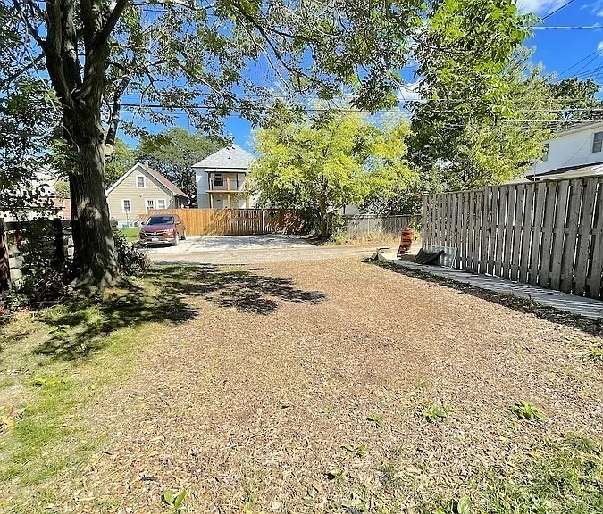 1382 Benjamin Ave #1382 — Photo 31