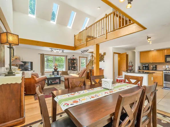 5 Heritage Drive, Dover, VT 05356