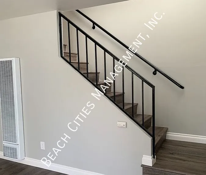 1220 Mira Mar Ave #1 — Photo 5
