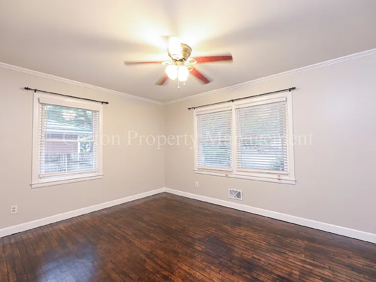 522 N 25th St — Photo 13