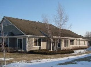 860 Ivy Ln, Eagan, MN 55123