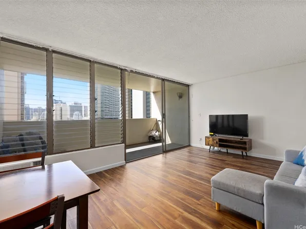 2092 Kuhio Ave APT 1202, Honolulu, HI 96815