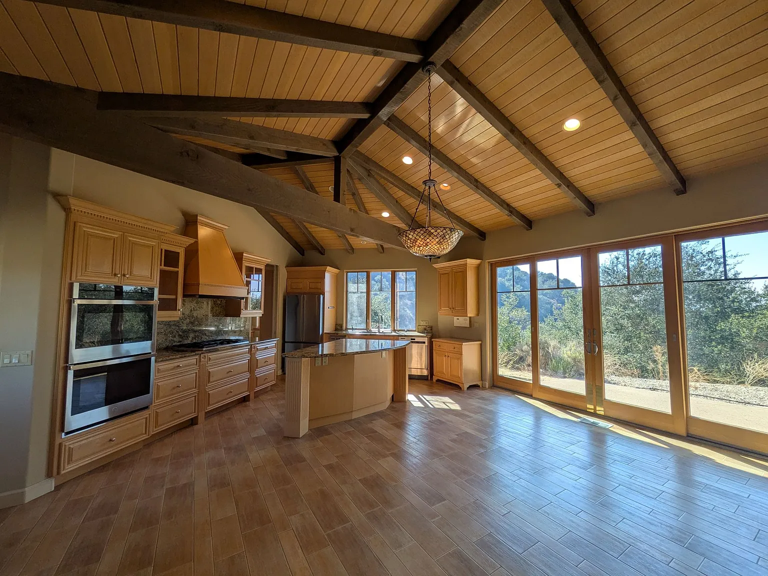 4 bed, $5,950 — Photo 3