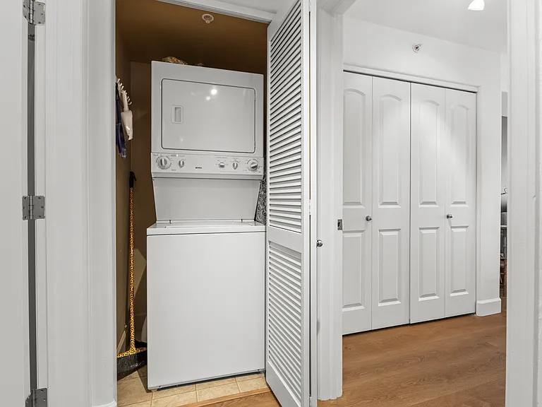 Washer & Dryer