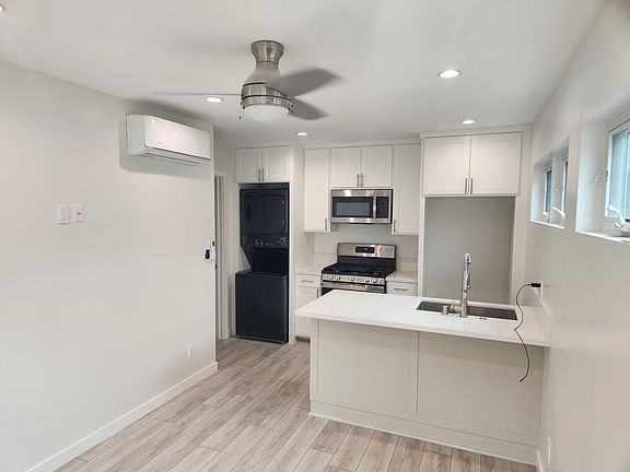 5th image of 506 Sheridan Way