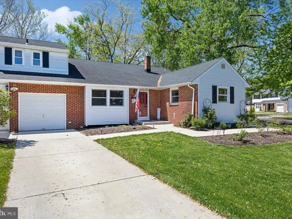 9 Biscayne Blvd, West Deptford, NJ 08096